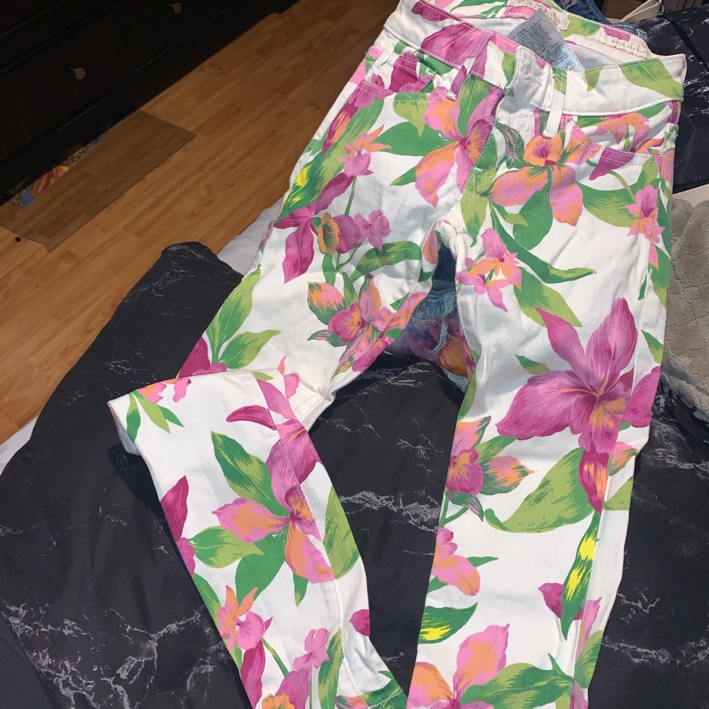 GUESS Flower pants